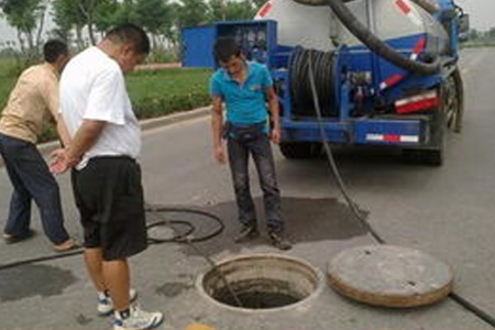 米易新山傈僳族乡厕所四周渗水什么原因,自来水水管道的清洗,马桶排污管维修